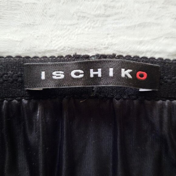 Ischiko Skirt - Medium - Picture 4 of 9